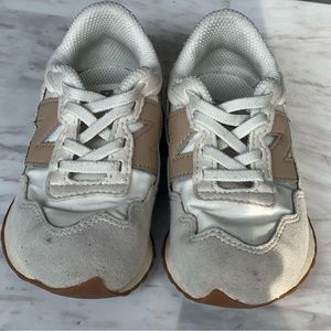 New Balance Toddler Sneaker Sz 9